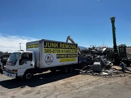 Best Attic Cleanout  in Bridgeport, MI